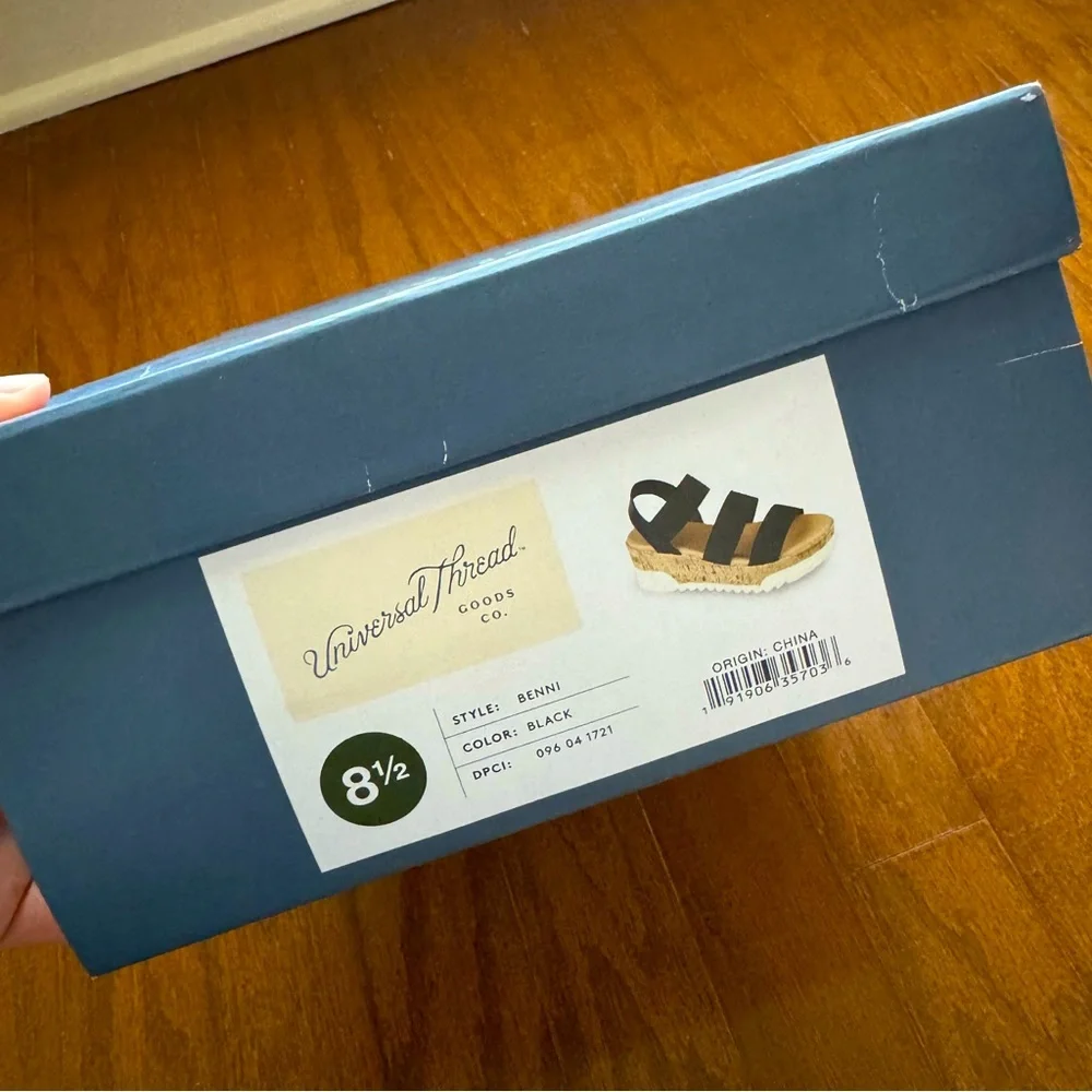 Universal Thread Benni Platform Sandal - Picture 9 of 9